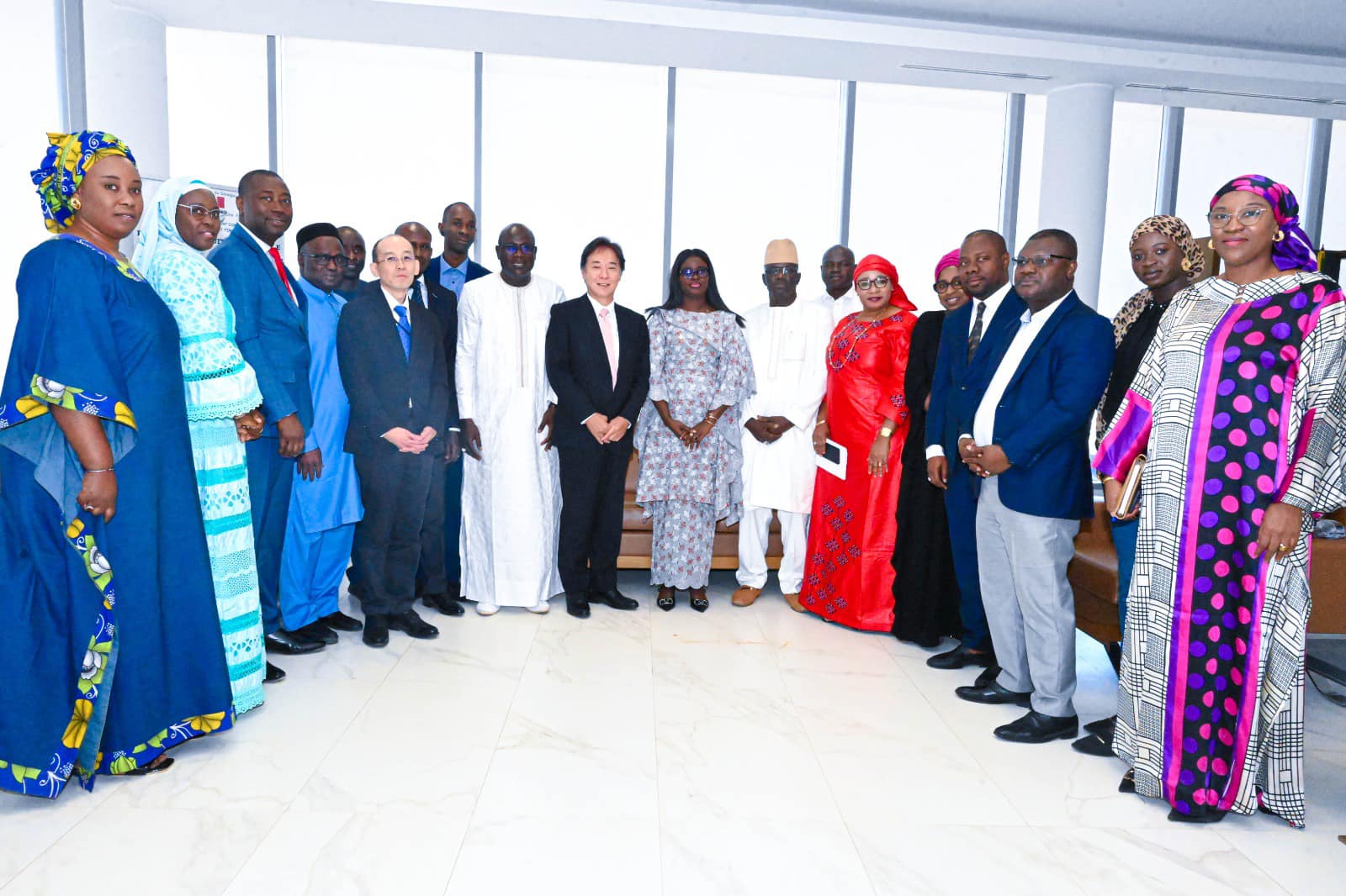 Cérémonie de réception d'un don de 4 804 tonnes de riz offert à notre pays par le Gouvernement du Japon